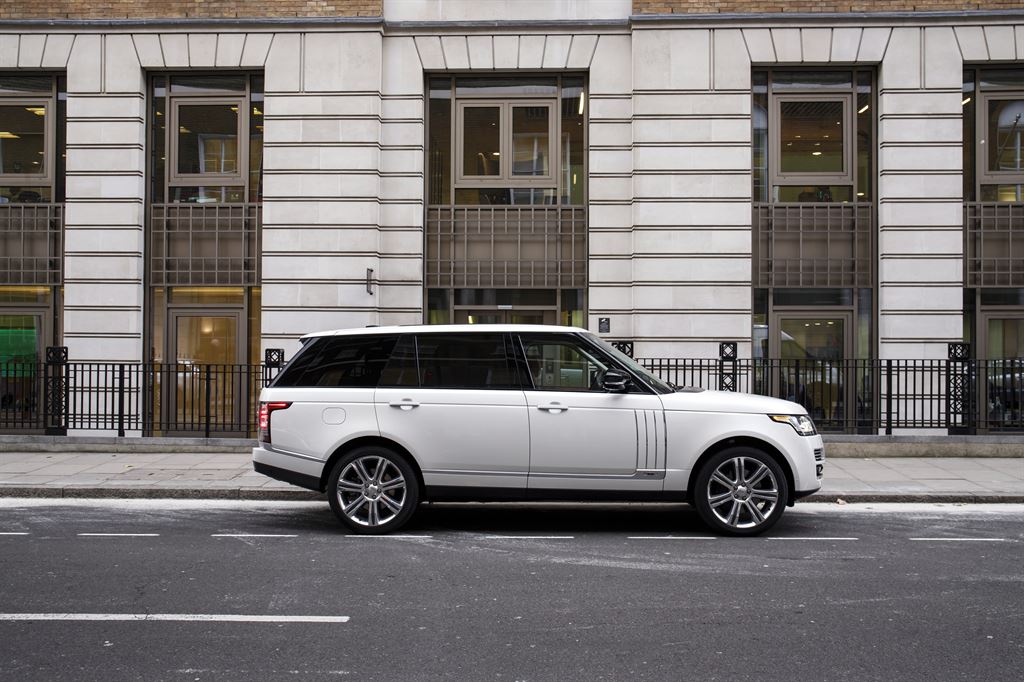 Land Rover Range Rover technical specifications and fuel economy
